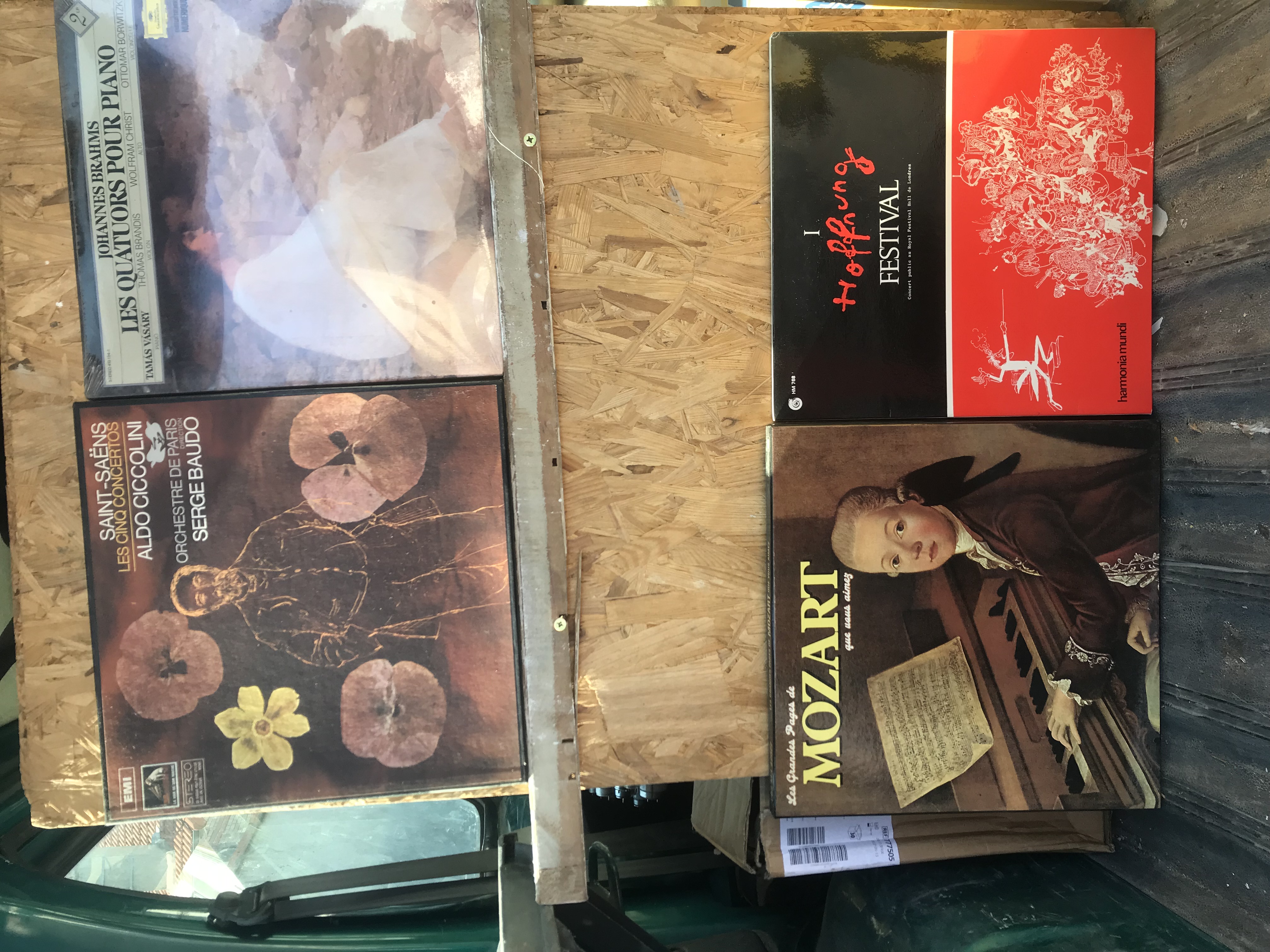 Vinyls EM 1 (2)